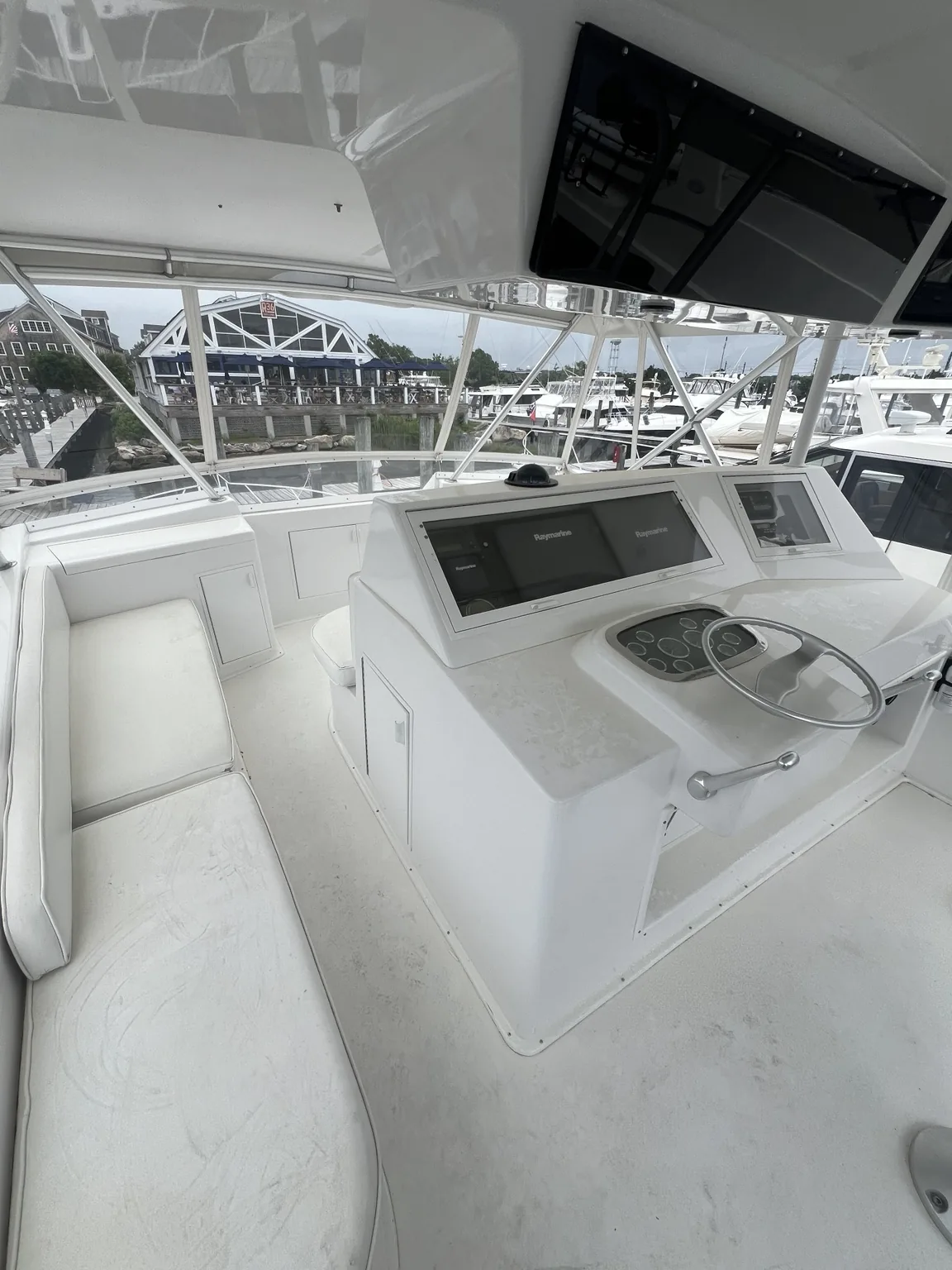 Flybridge before detailing