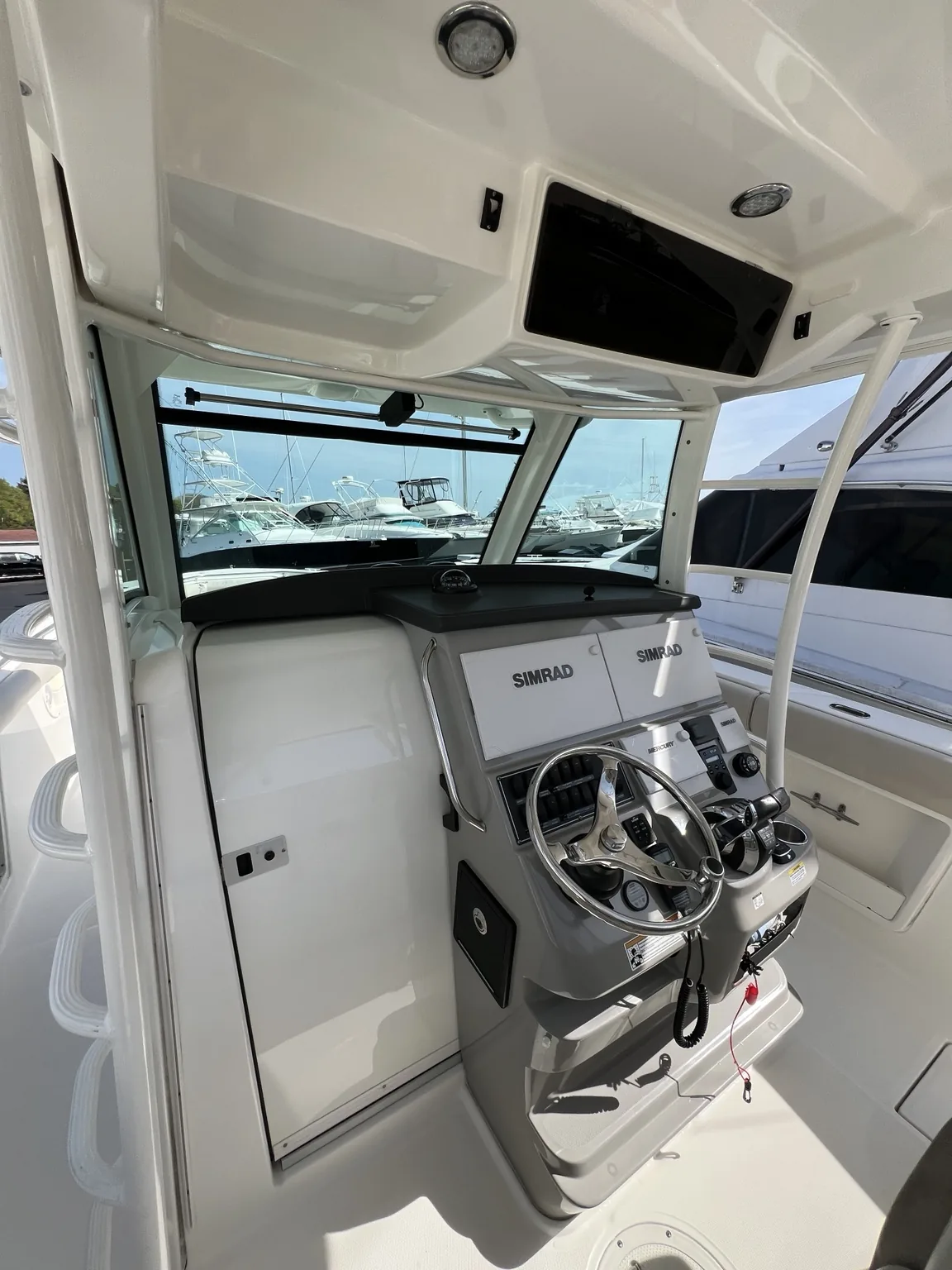 Clean, maintained helm and surrounding detail surfaces